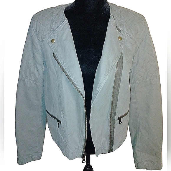 Gap Quilted Motorcycle Jacket SZ 12 with quilted lining. - Picture 3 of 9